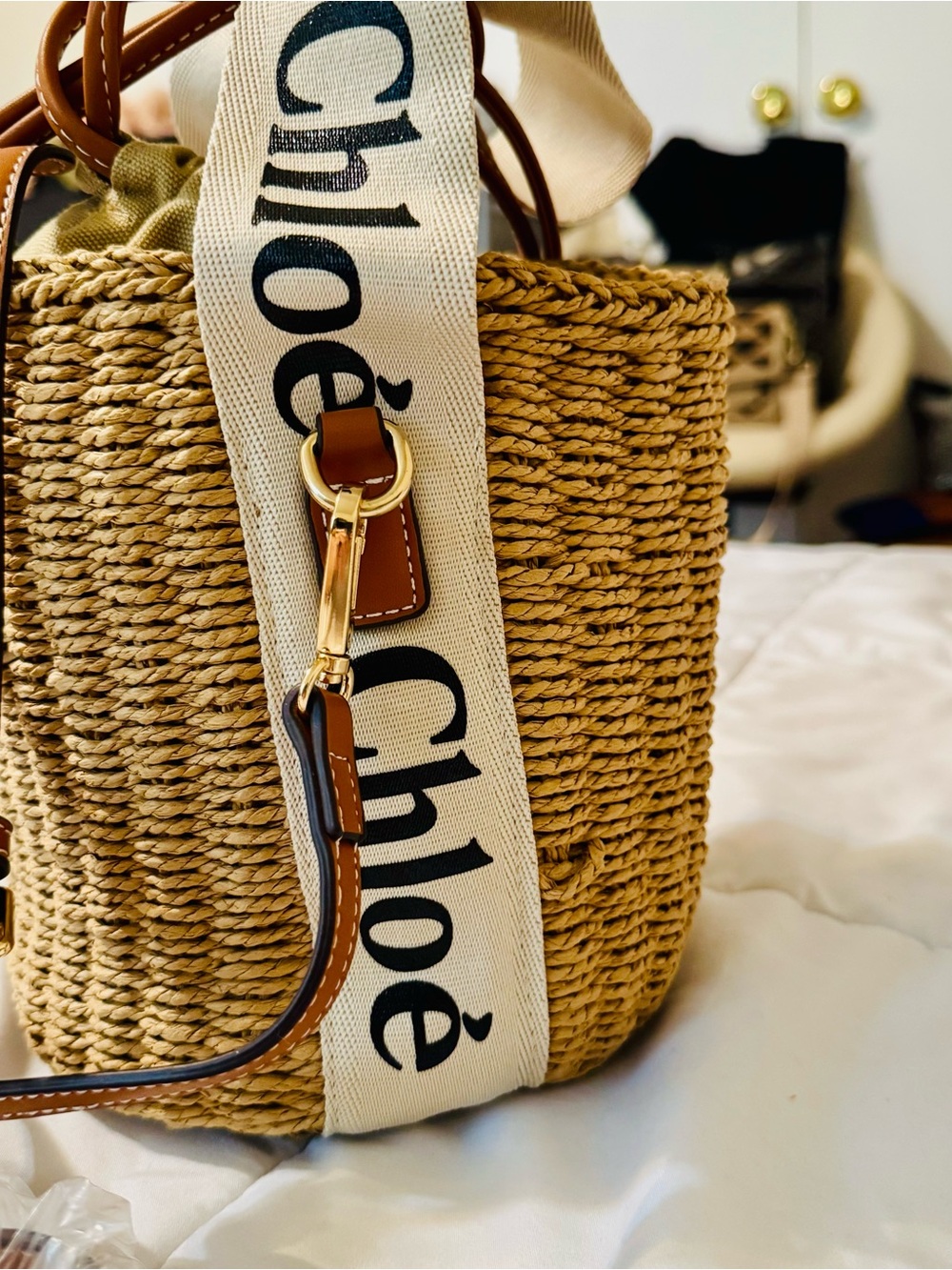 CHLOE ,Women's Brown Leather Round Crossbody Bag